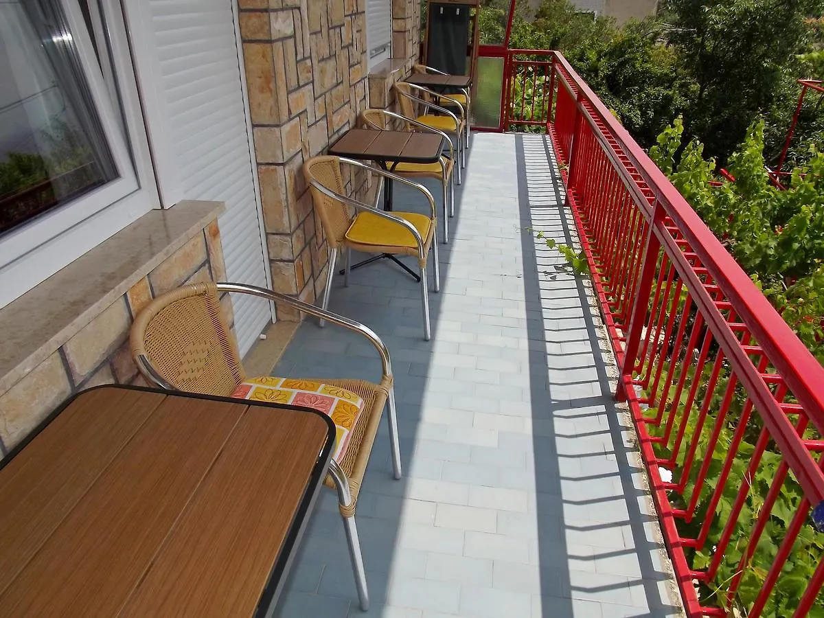 Apartments Maricic 200 Meters From The Beach Novi Vinodolski