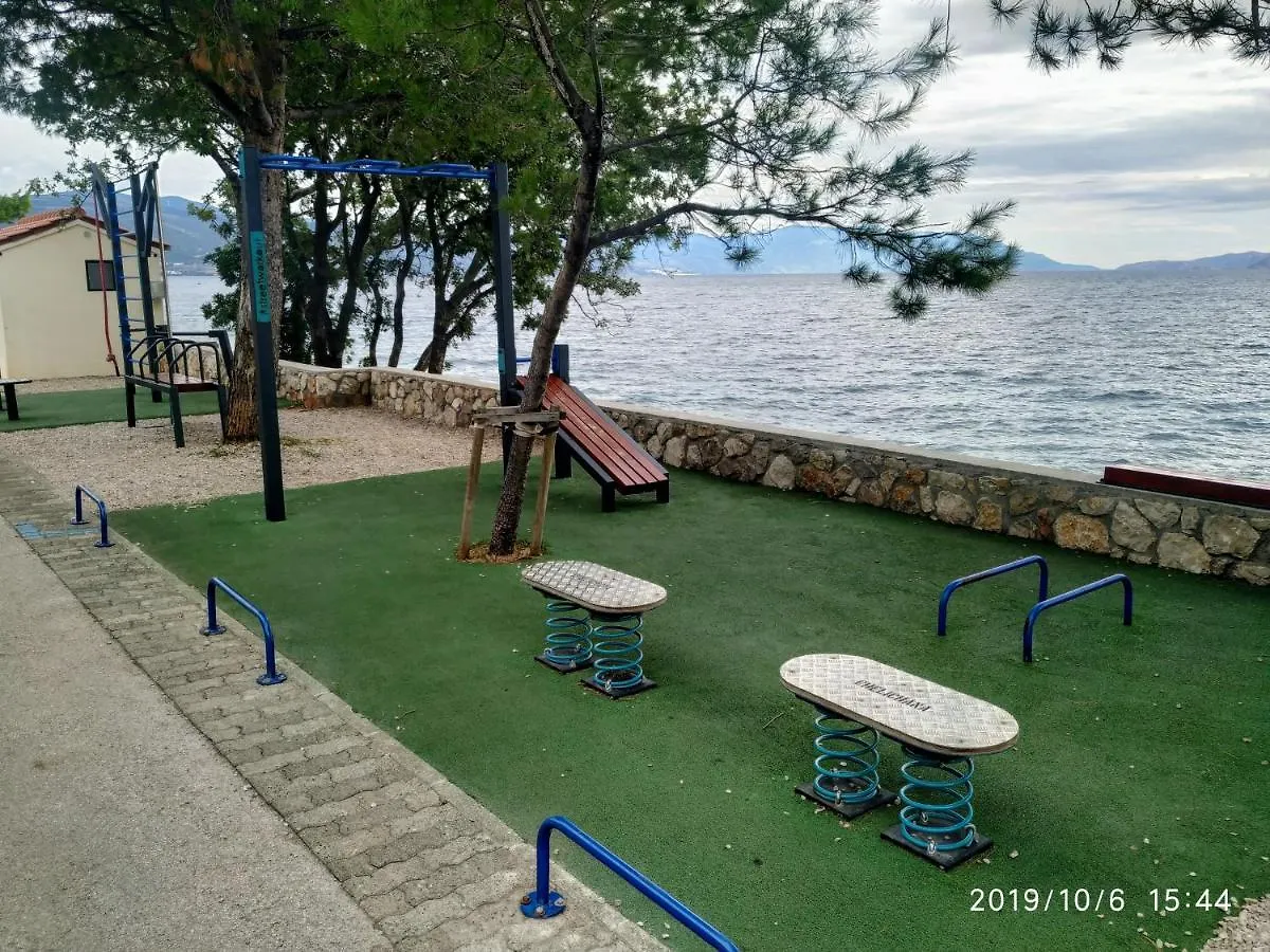 Apartments Maricic 200 Meters From The Beach Croatia